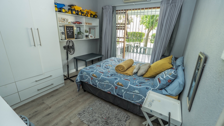 4 Bedroom Property for Sale in De La Haye Western Cape